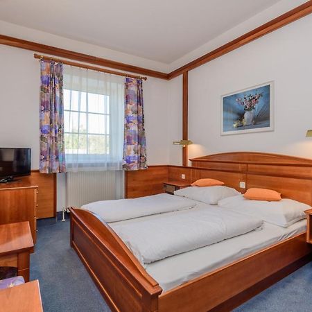 Hotel Gasthof Stoeckler Enns Esterno foto