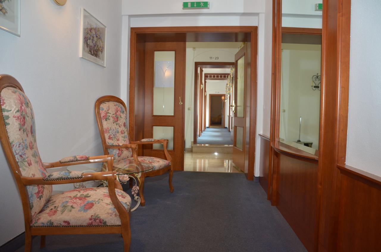 Hotel Gasthof Stoeckler Enns Esterno foto