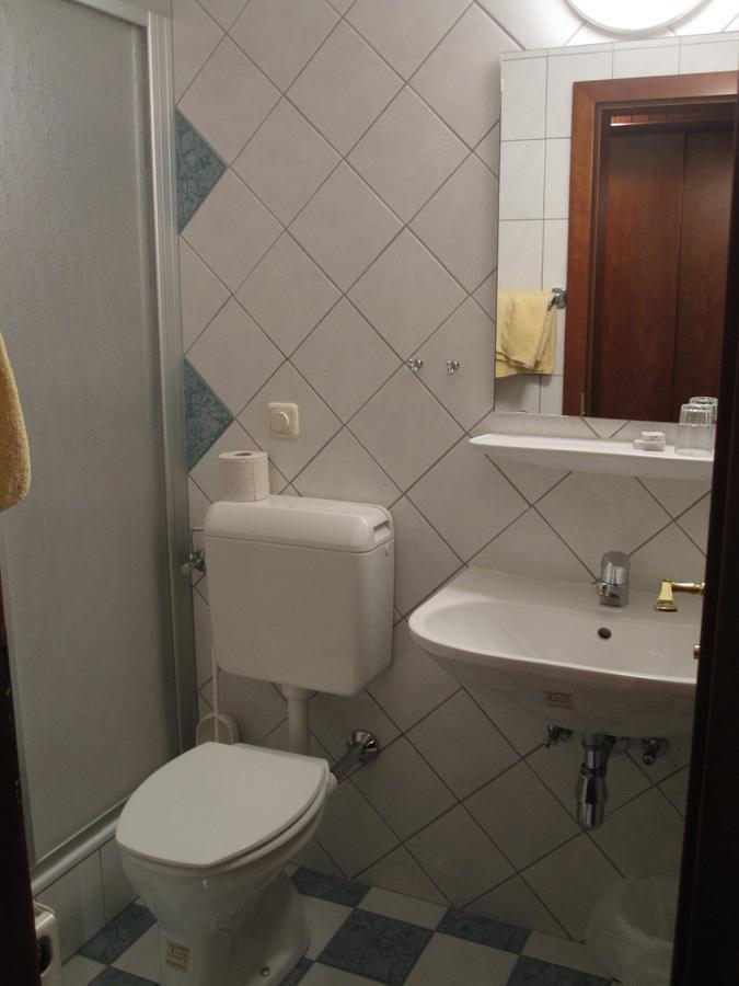Hotel Gasthof Stoeckler Enns Esterno foto